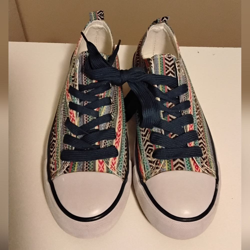 Womens Free Choice By Elis Colorful Patterned Sneakers